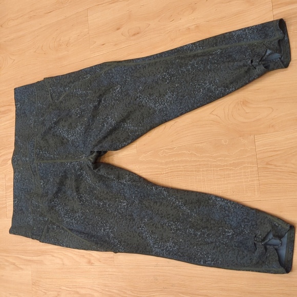 NWOT All in Motion 2X High Rise Legging - Picture 3 of 4